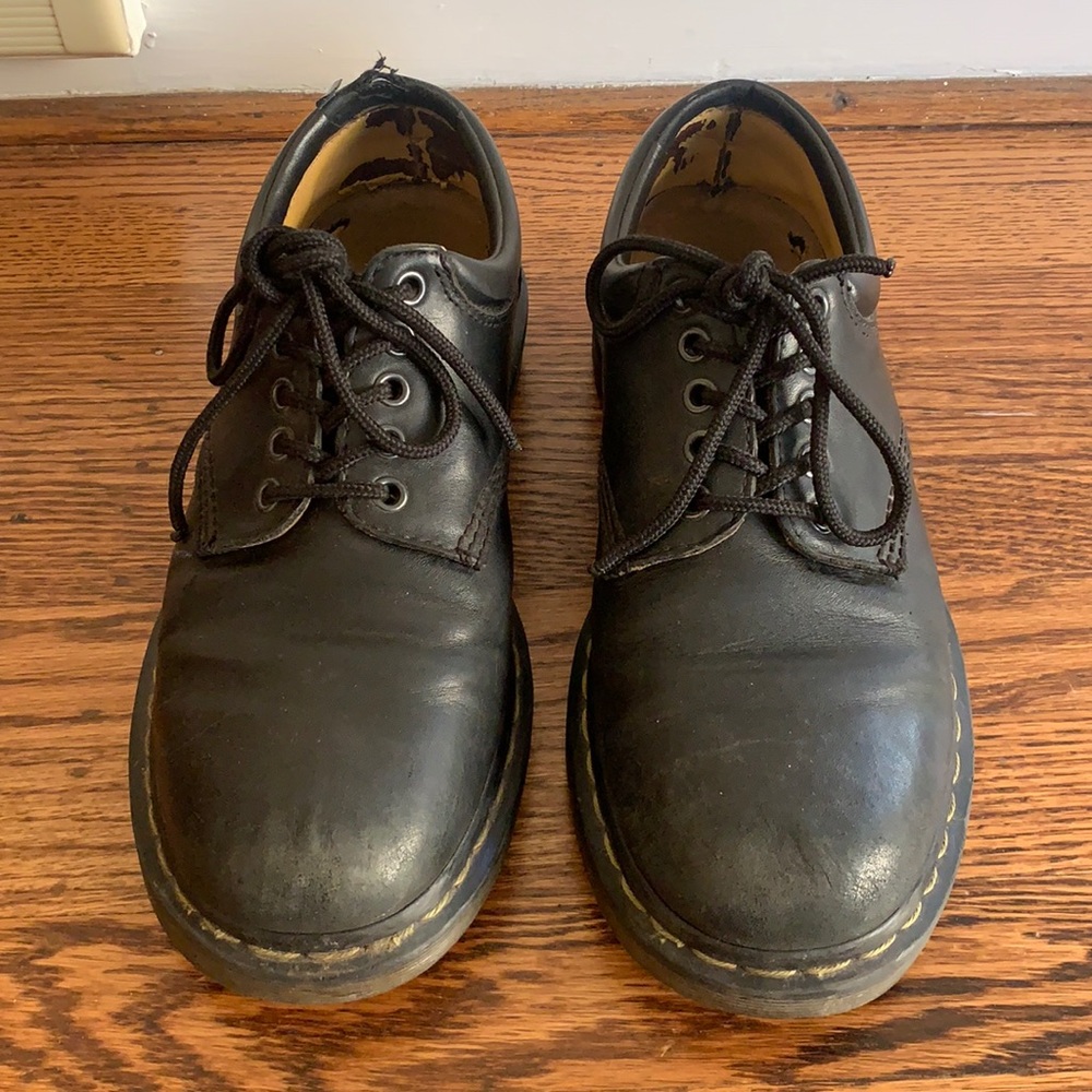 Black leather low Doc Marten Loafers